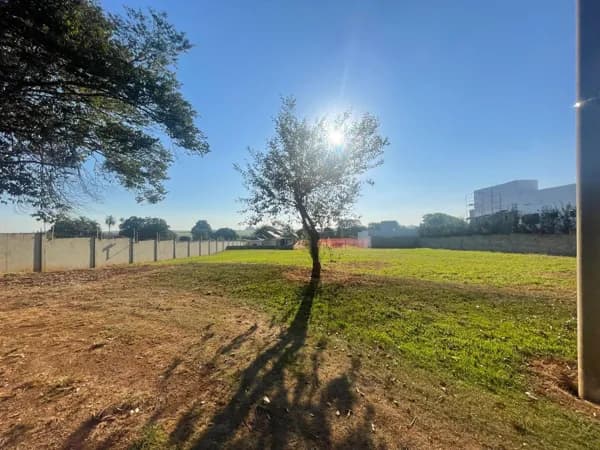Terreno de Chácara no condomínio Recanto da Fazenda em Nova Odessa