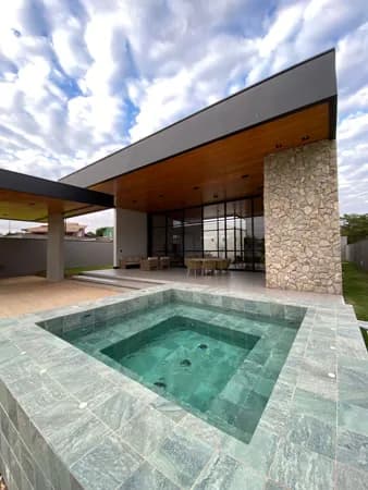 Casa Porteira Fechada com mais de 1000m² de lote em condomínio fechado em Nova Odessa, SP