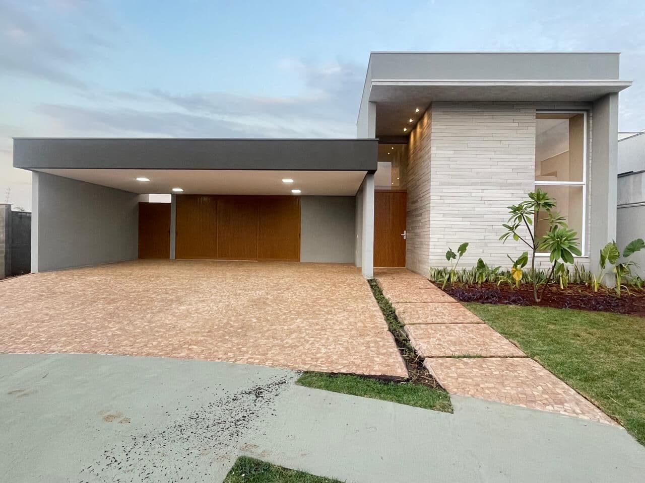Belíssima Casa Alto Padrão