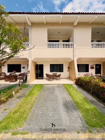 Venda Casa na Caxangá no Condomínio Ficcos Benjamin - 170m² - 4 quartos - 2 suítes - 2 Vagas - Lazer completo.