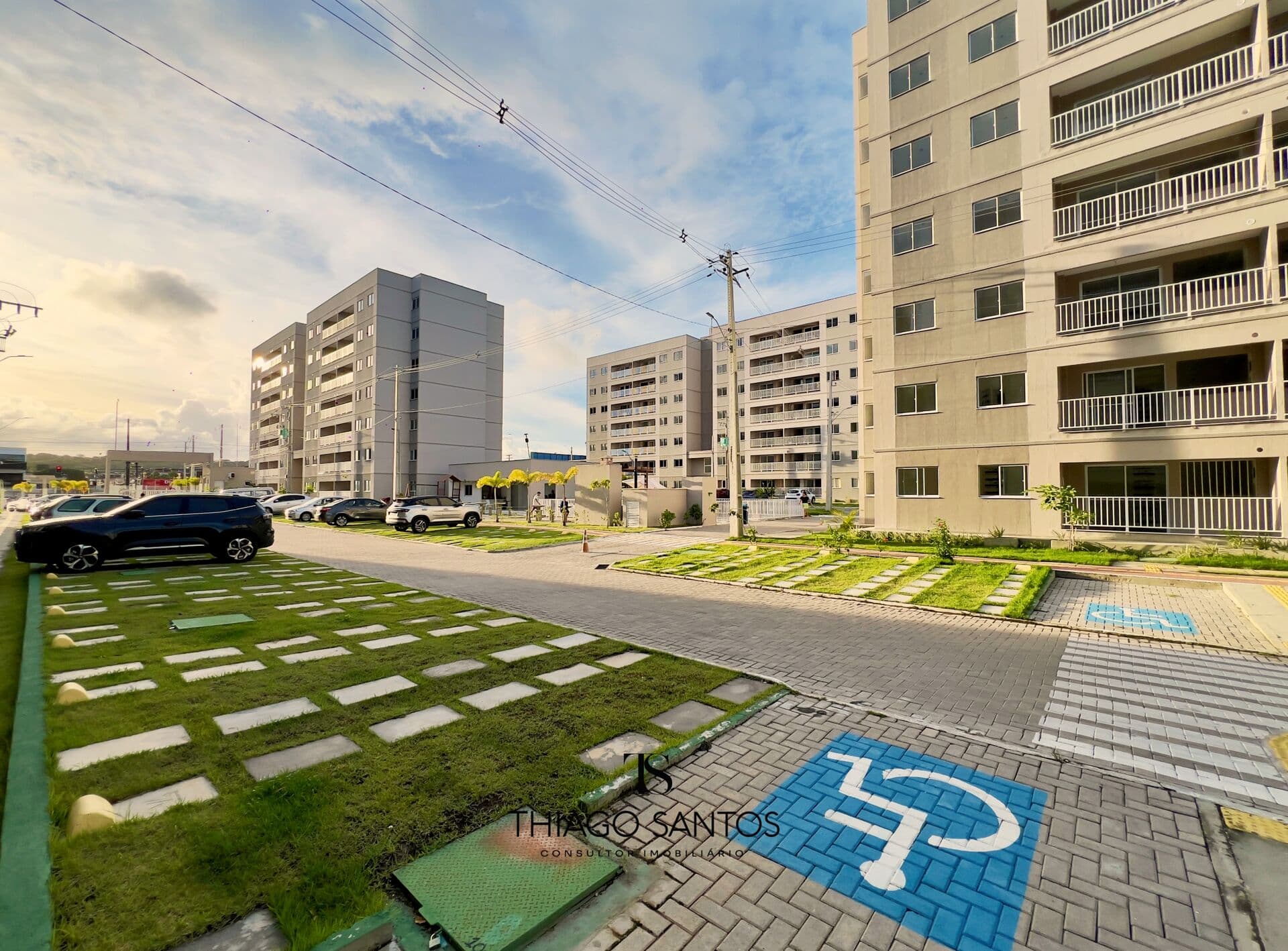 Vendo apartamento no Vila das Palmeiras - Paulista - 3 quartos - 1 suíte - 1 vaga - Lazer Completo.