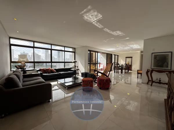 CASA FORTE | 200 metros quadrados | 4 suítes |