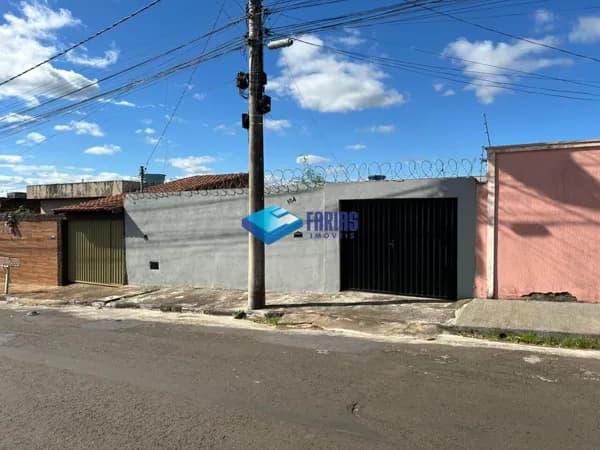 Casa em Passos - Nossa Senhora de Lourdes