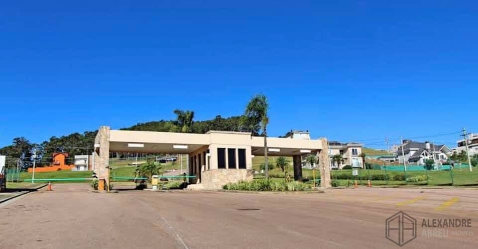Terreno em condomínio fechado com infraestrutura