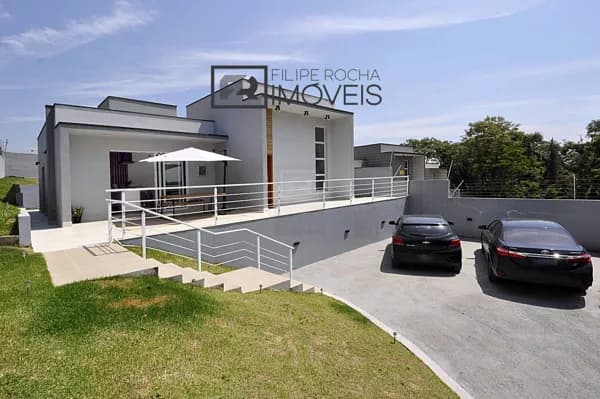 Casa Alto Padrão em Parque Rizzo II, Cotia/SP