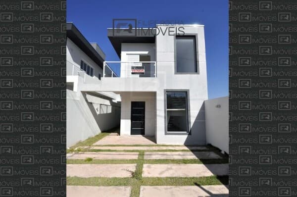 Linda Casa de 3 Quartos, com Suíte, à Venda na Chácara Roselândia - Excelente Localização entre Itapevi e Cotia Aceita Financiamento