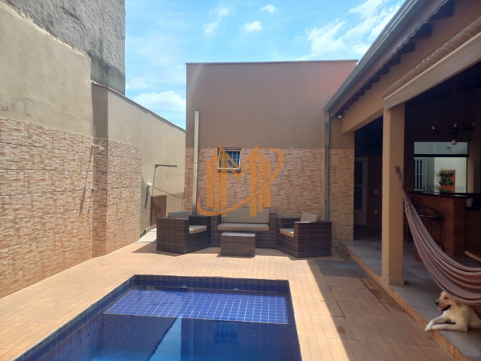 Casa Padrão à Venda | Conforto, Lazer e Localização Privilegiada