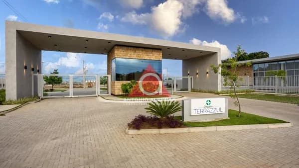 Lote/Terreno em Feira de Santana - Sim
