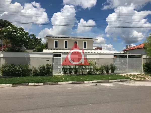 Casa em Feira de Santana - Sim