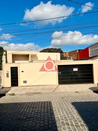 Casa em Feira de Santana - Conceição