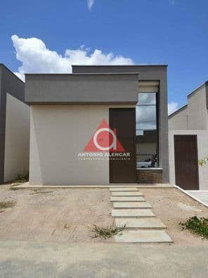 Casa de Condomínio em Feira de Santana - Papagaio