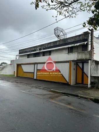 Sobrado em Feira de Santana - Centro