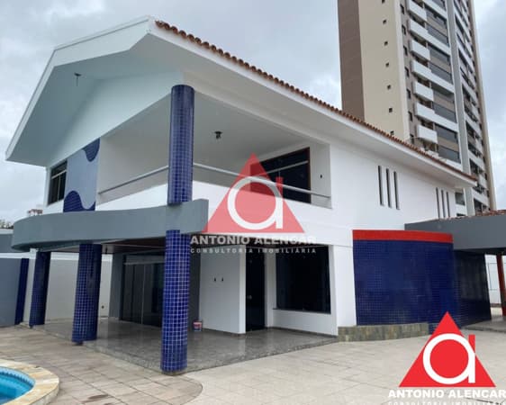 Sobrado em Feira de Santana - Santa Mônica