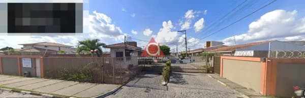 Casa de Condomínio em Feira de Santana - Parque Ipê