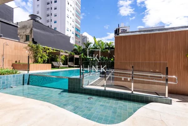 Apartamento Alto Padrão - 4 Quartos, 2 suítes e 3 vagas de garagem