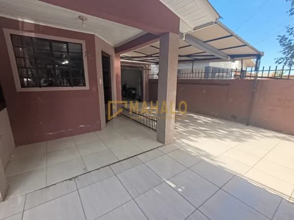 Casa em Três de Maio - Dona Oliva