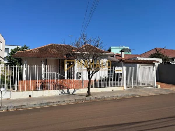 Casa Padrão á venda na cidade de Três de Maio