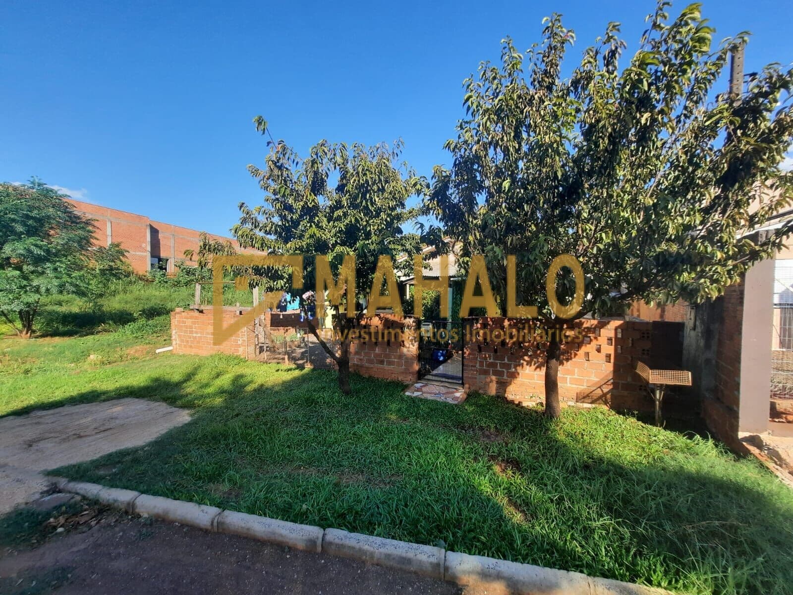 Casa Padrão à Venda