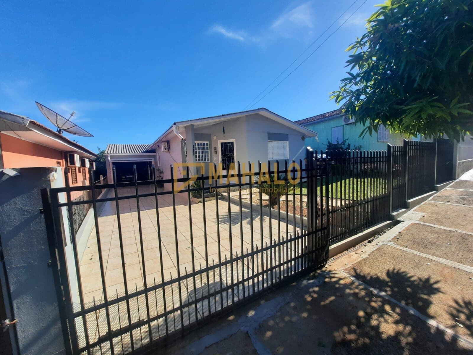 Casa Padrão à Venda