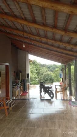 Vende-se casa no Palmital dos Fundos