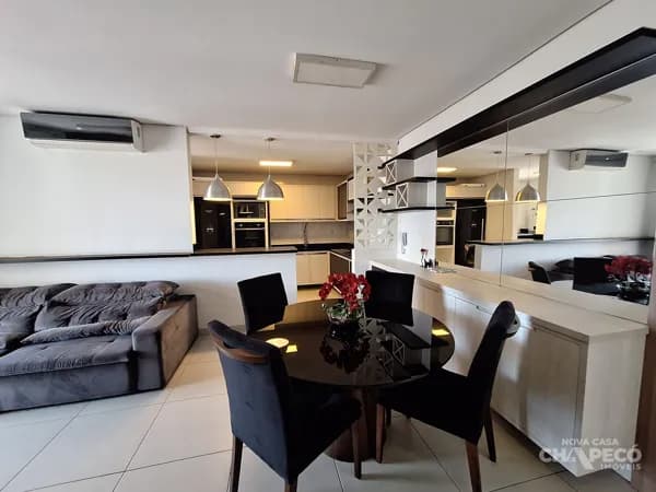 Apartamento mobiliado de alto padrão com 2 vagas de garagem no Centro de Chapecó