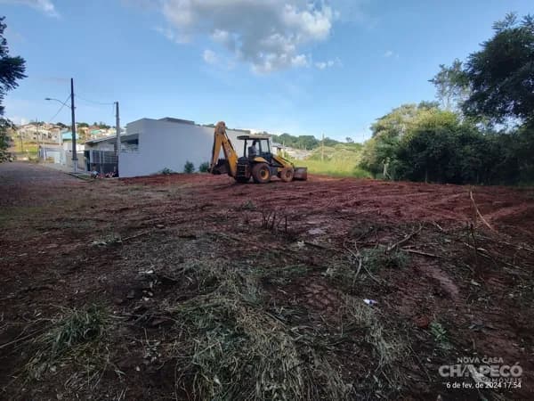 Vende-se Terreno no Bairro Boa Vista