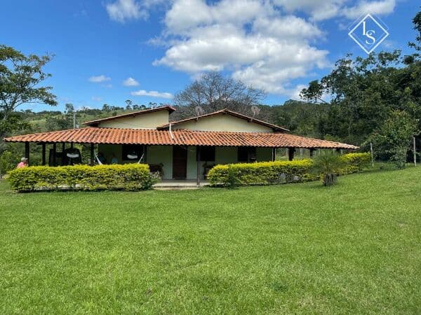 FAZENDA de 101 hectares em Santana de Pirapama. Com casa sede boa lagoa