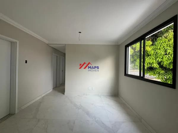 Apartamento com três quartos, suíte e duas vagas de garagem à venda no bairro Itapoã - Belo Horizonte/MG.