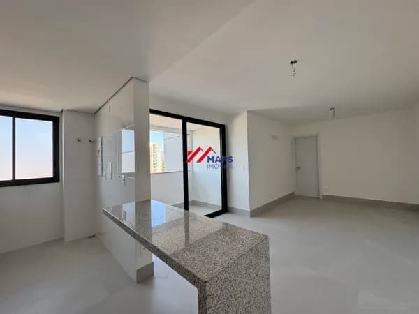 Apartamento com três quartos, suíte e duas vagas de garagem no bairro Cidade Nova - Belo Horizonte/MG.