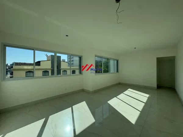 Apartamento com quatro quartos, duas suítes e três vagas de garagem no bairro Cidade Nova - Belo Horizonte/MG.