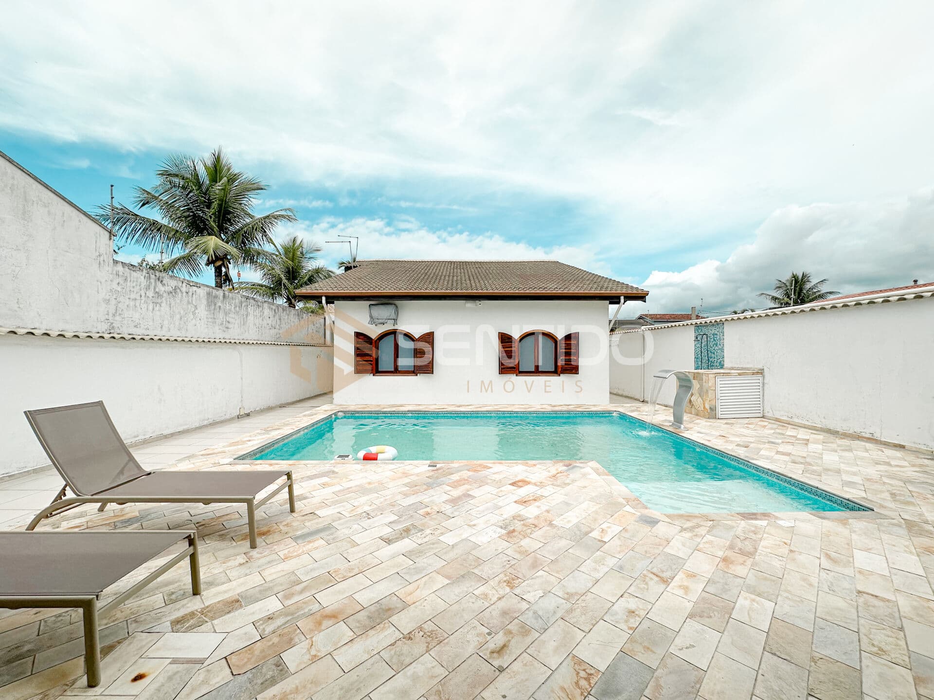 Casa Térrea com Piscina no Cibratel II – Espaço, Conforto e Lazer a Poucos Passos da Praia!