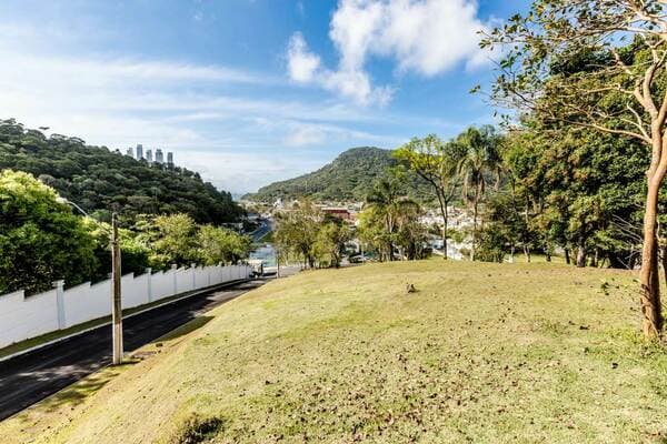 Lote/Terreno em Balneário Camboriú - Barra