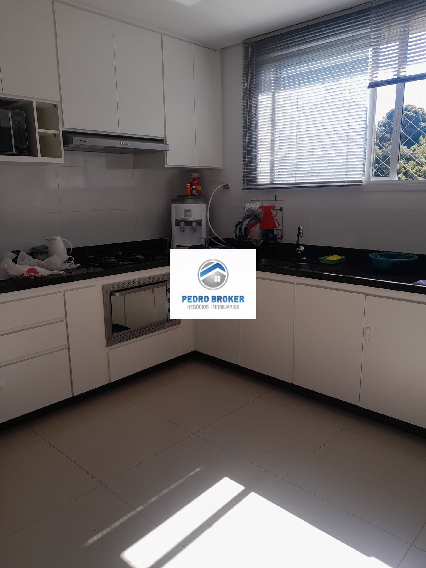 Lindo Apartamento 3 quartos, 2 banhos fino acabamento, todo montado!
