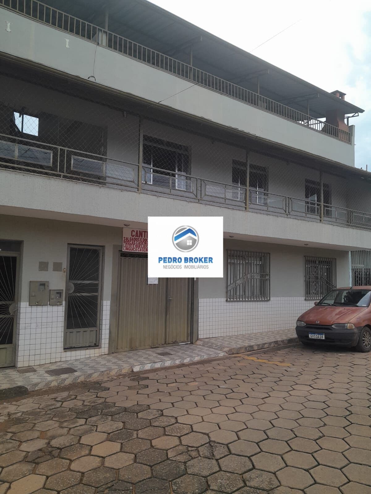 Casa Sobreposta com 3 quartos, suite, ótimo acabamento!