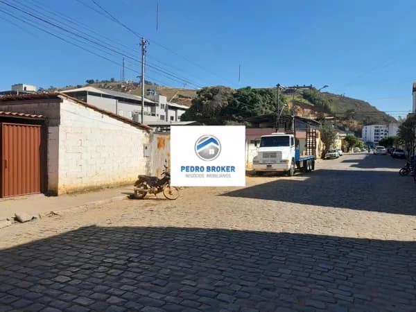 Terreno comercial no Centro de Jequeri/MG. Oportunidade Única!