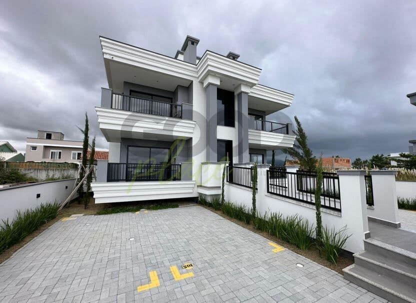Apartamento à venda na Praia em Palhoça SC