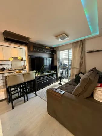Apartamento no Pagani em condomínio clube.