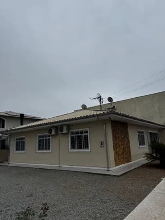 Casa Padrão à venda de esquina em Palhoça
