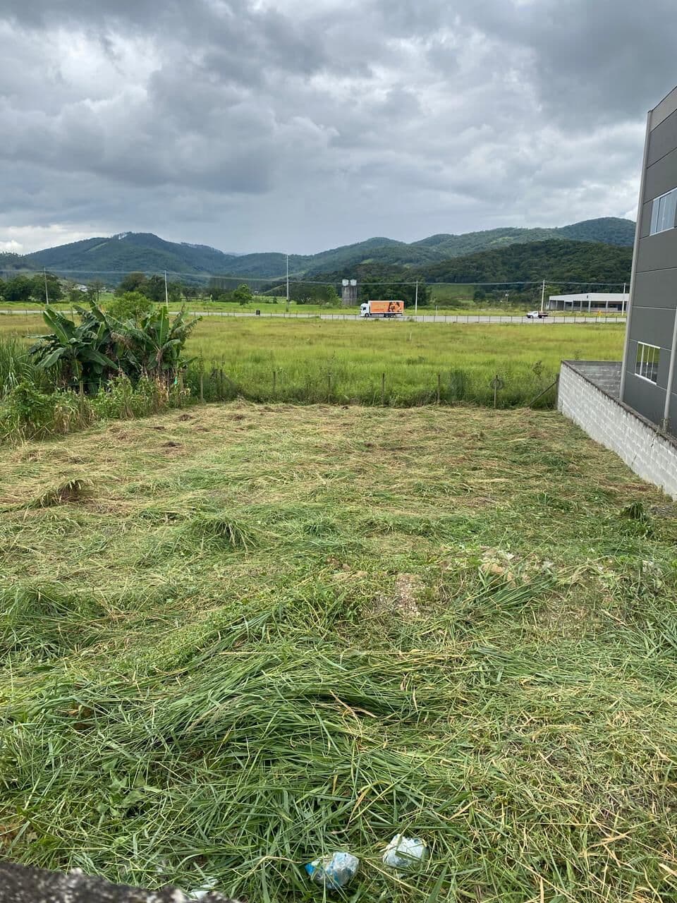 Terreno de 450m² no Bairro São Francisco – Santo Amaro da Imperatriz