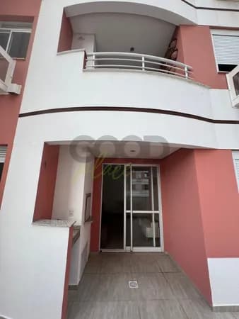 Apartamento à venda em Barreiros, São José.