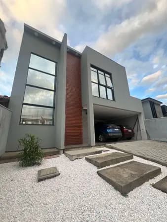 Casa Duplex independente