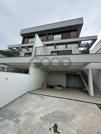 LINDO SOBRADO TRIPLEX