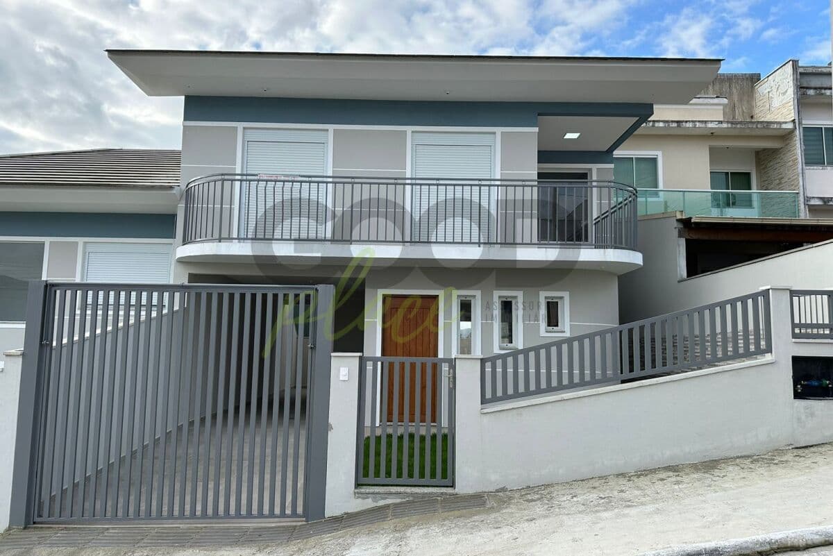 Sobrado Alto Padrão San Marino - São José/SC