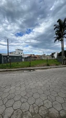 Excelente oportunidade de investimento em terreno de 427