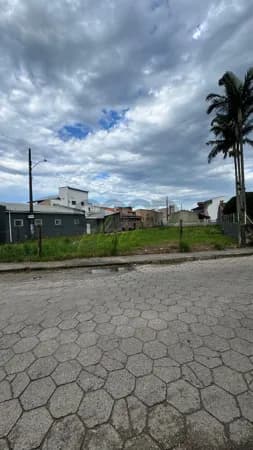 Excelente oportunidade de investimento em terreno de 427