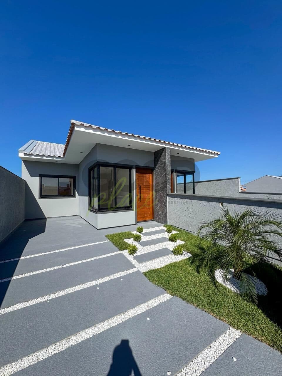 Casa Geminada com Acabamento Refinado – Loteamento Villa Toscana