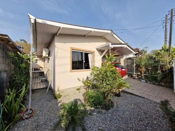 Casa a venda perto da praia em Palhoça SC