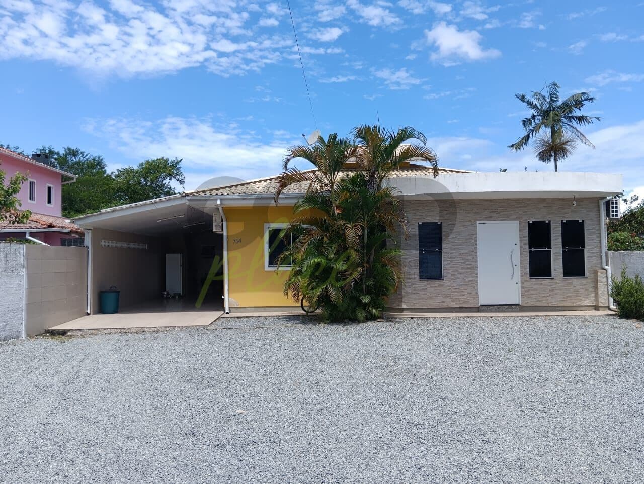 Casa mobiliada à venda no Aririu em Palhoça SC