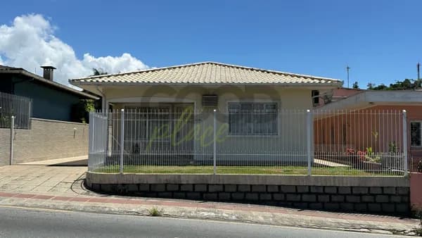 Linda Casa à venda em São José com 3 Dorms