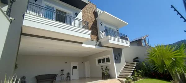 Casa Alto Padrão na Pedra Branca
